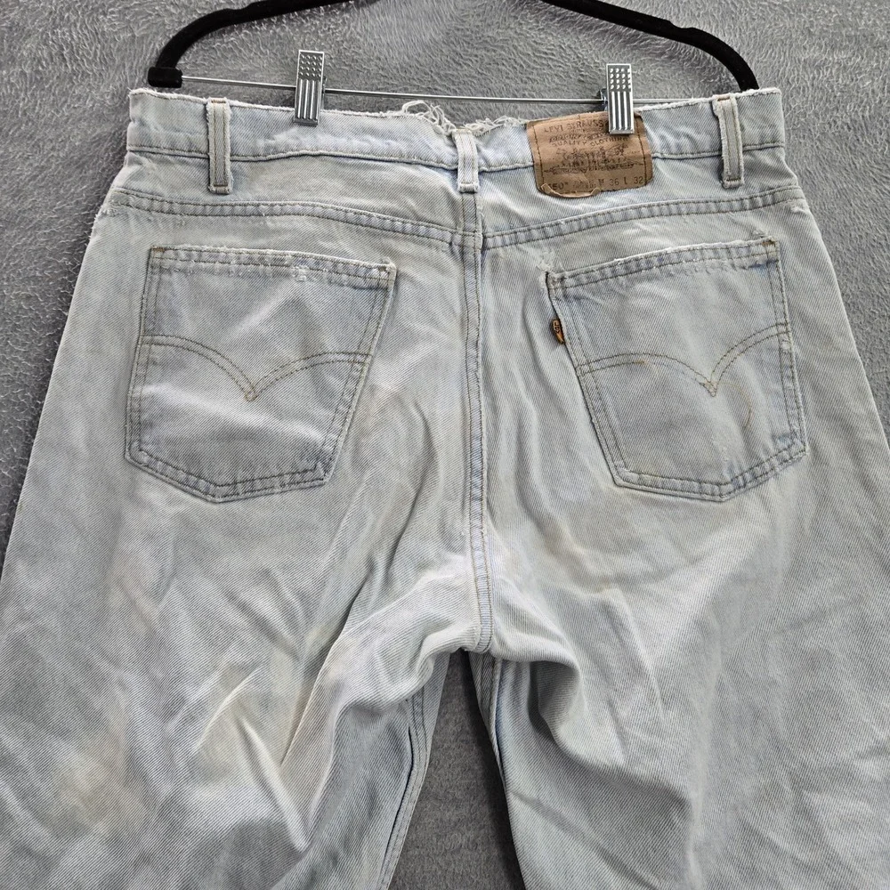 Levis *please carefully